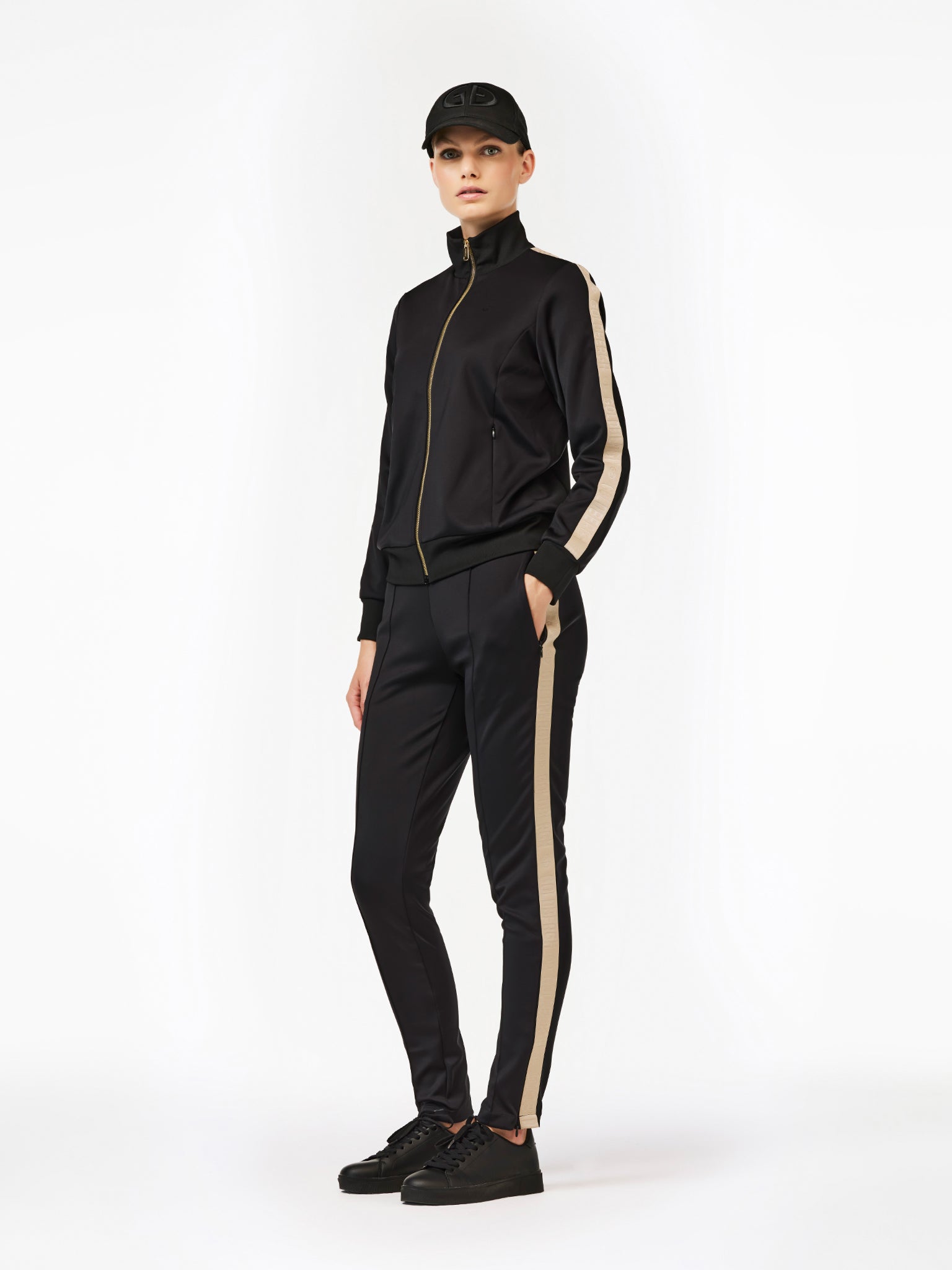 GWEN track pants