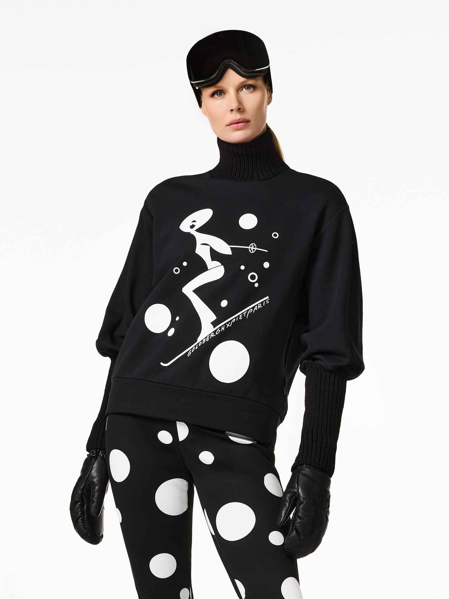 VOYAGE turtle neck sweater