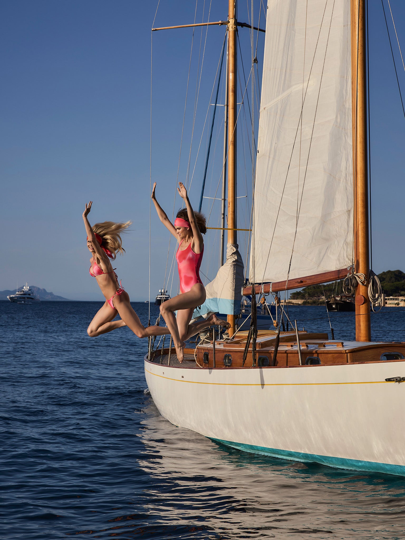 TROPICANA bathing suit