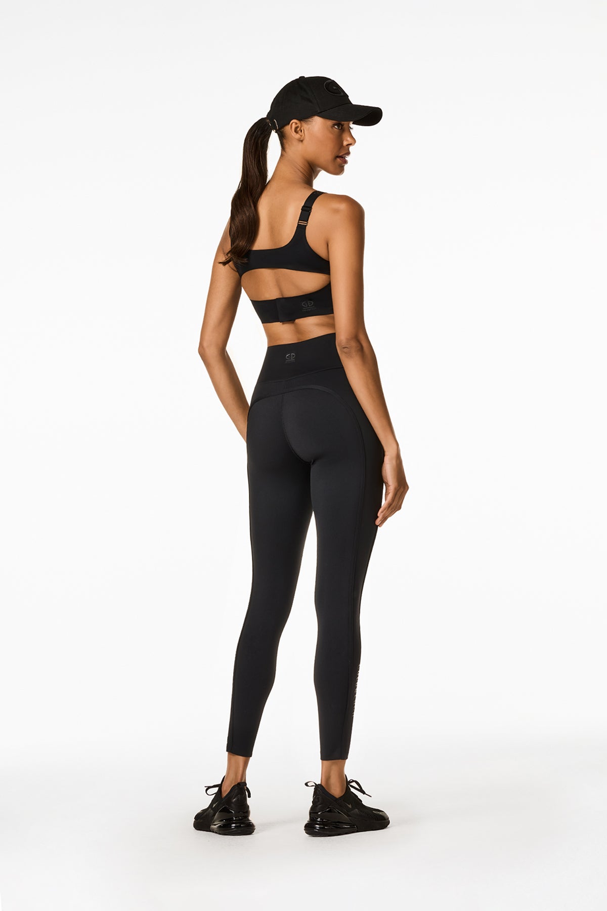 CLAUDINE tight