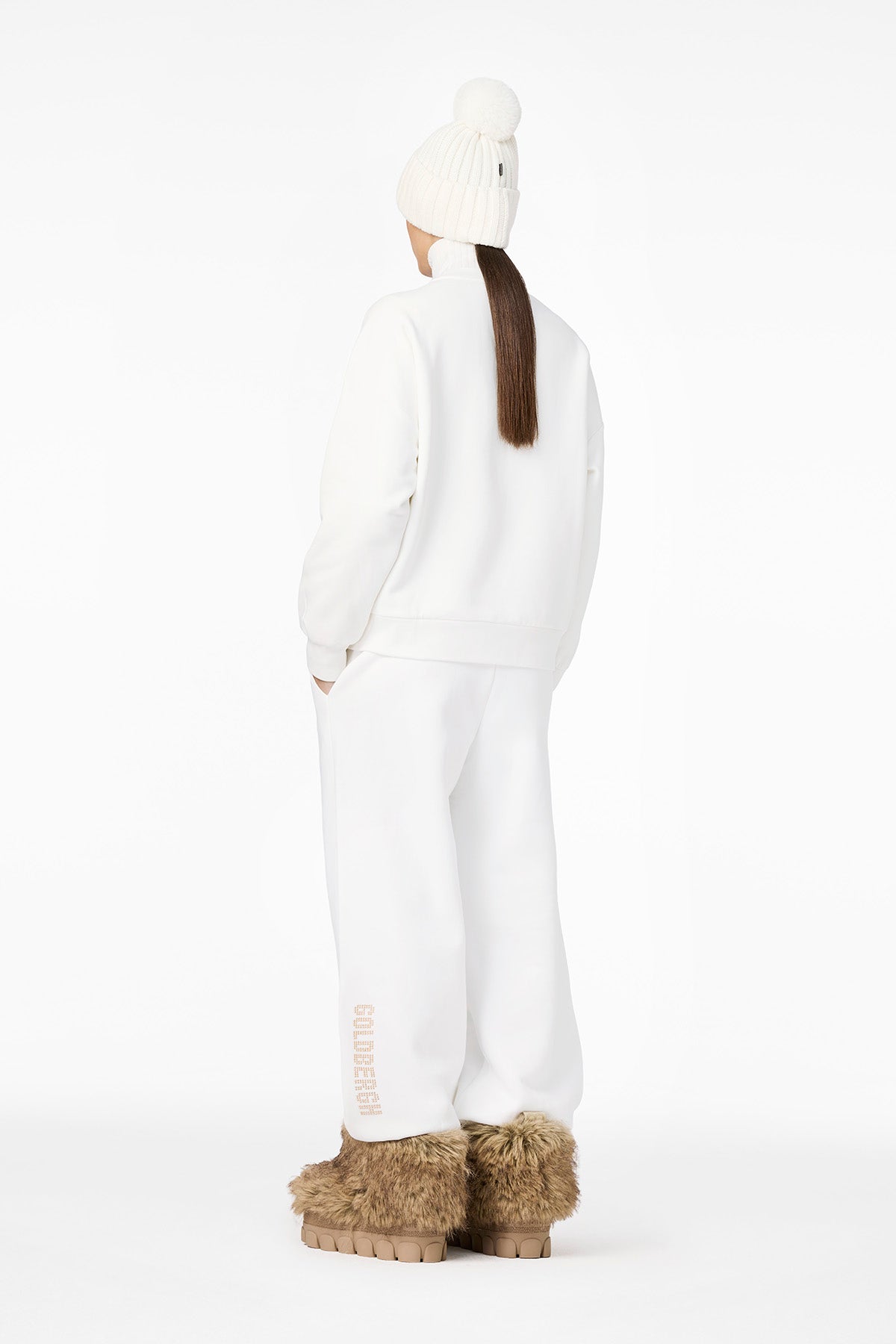 ALESSANDRA crew neck sweater