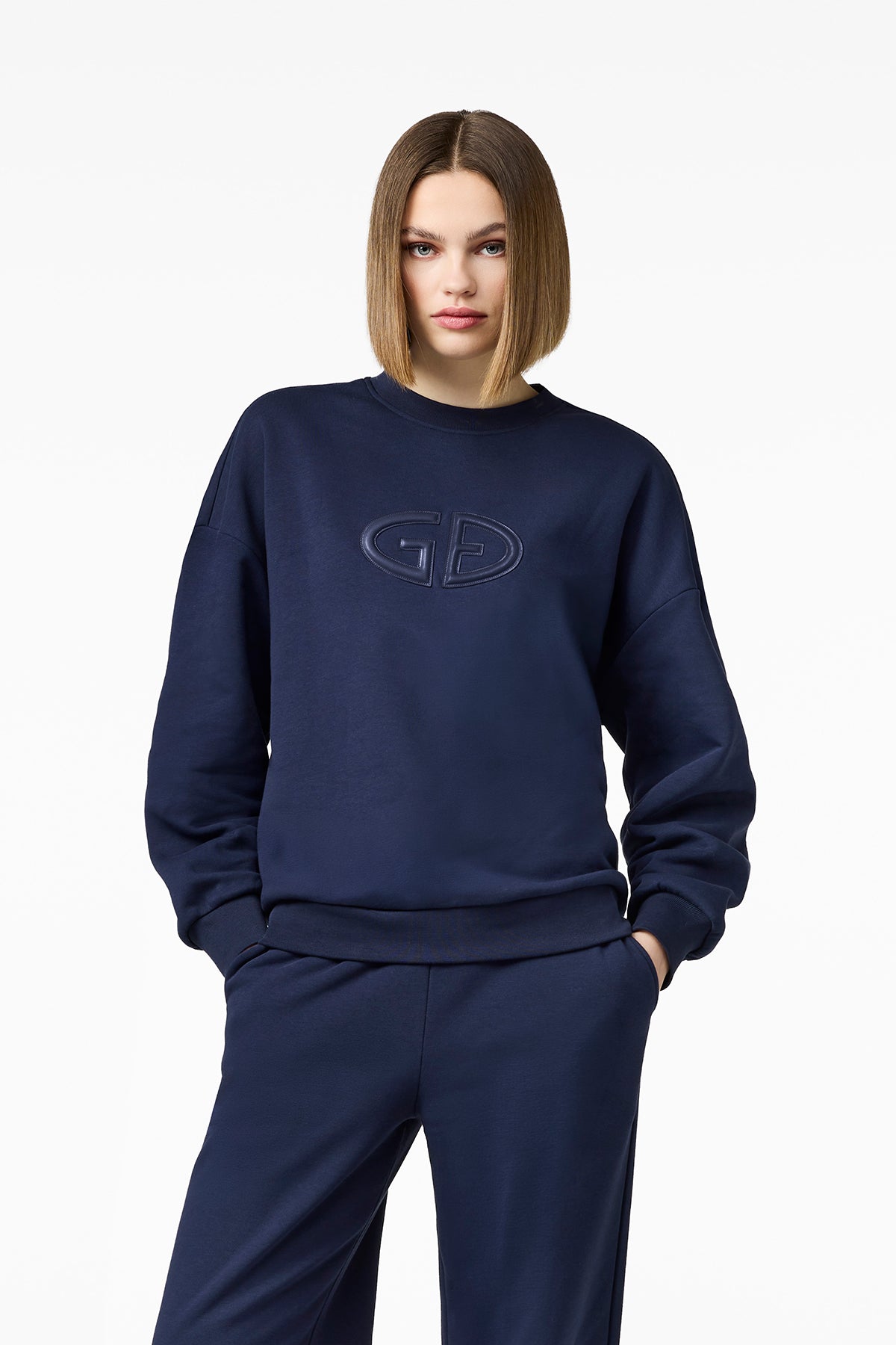 TOVA crew neck sweater