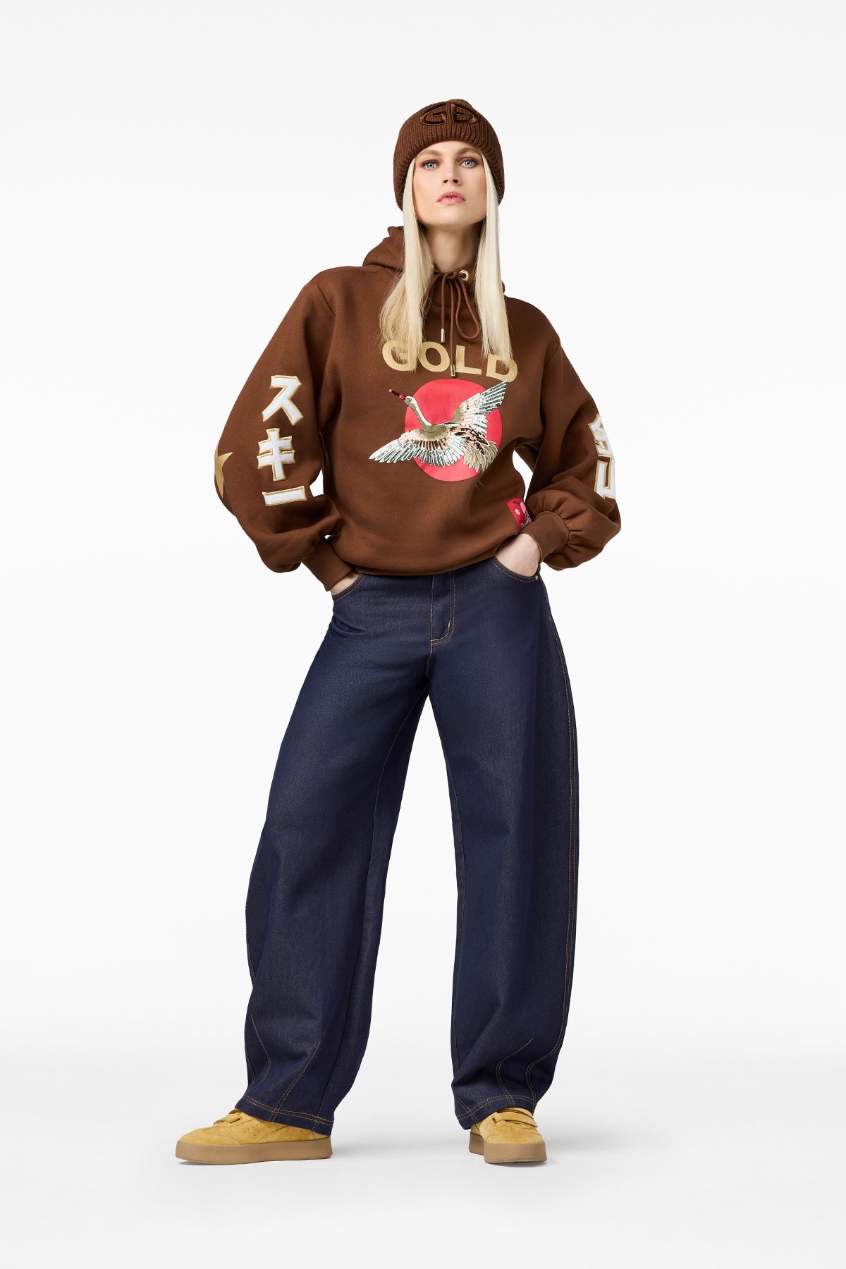 TOBU hooded sweater