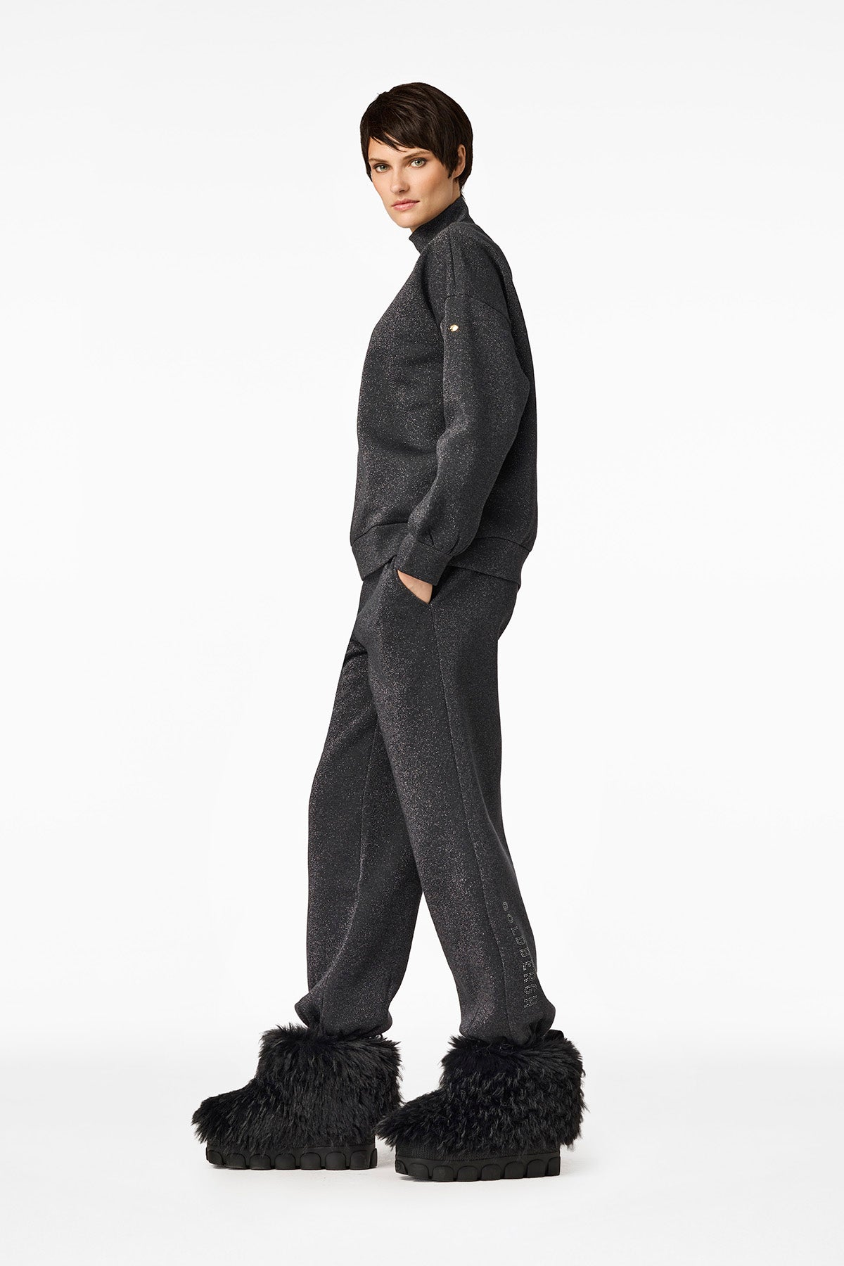 SIZZLE turtle neck sweater