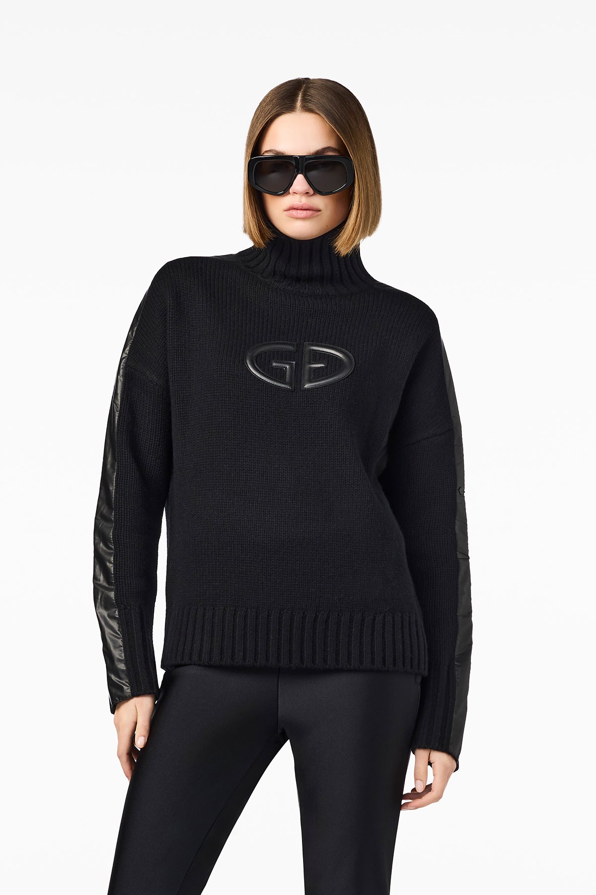 AKINA sweater