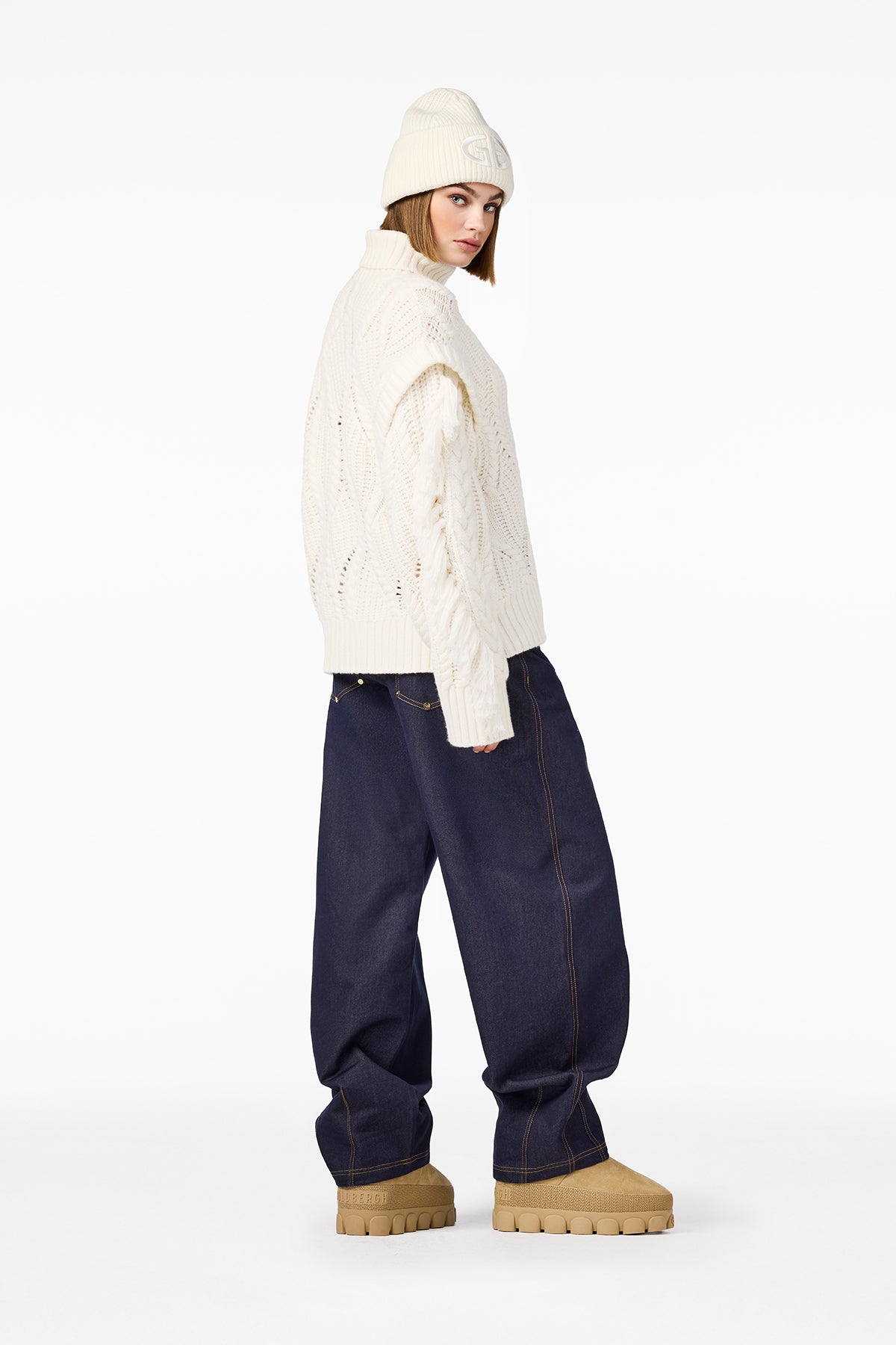 KYOMI sweater