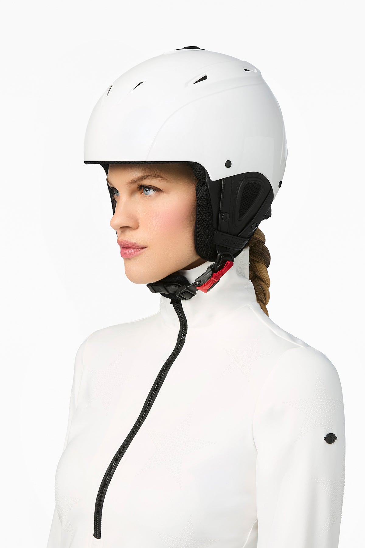 KHLOE helmet