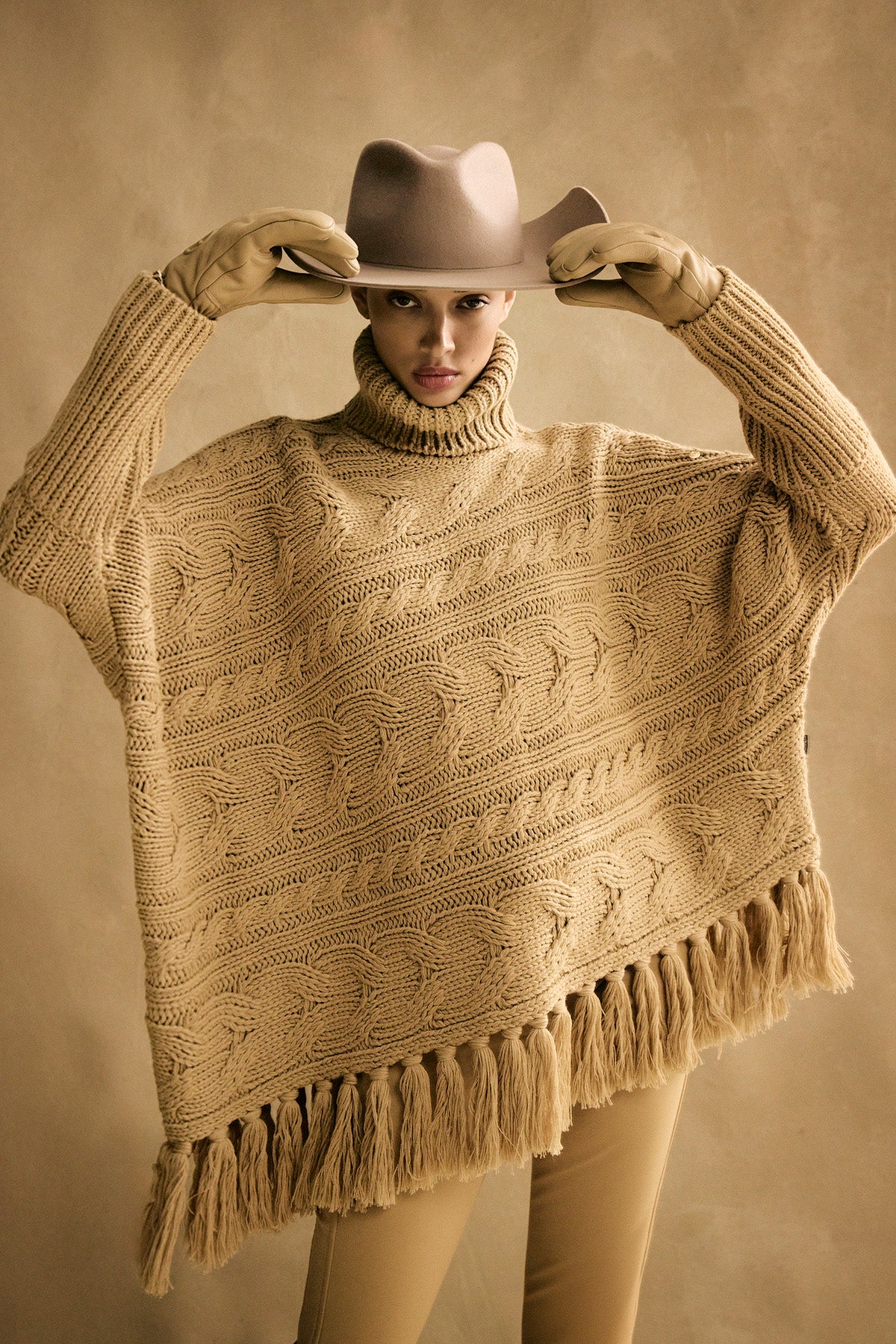 TWIST sweater