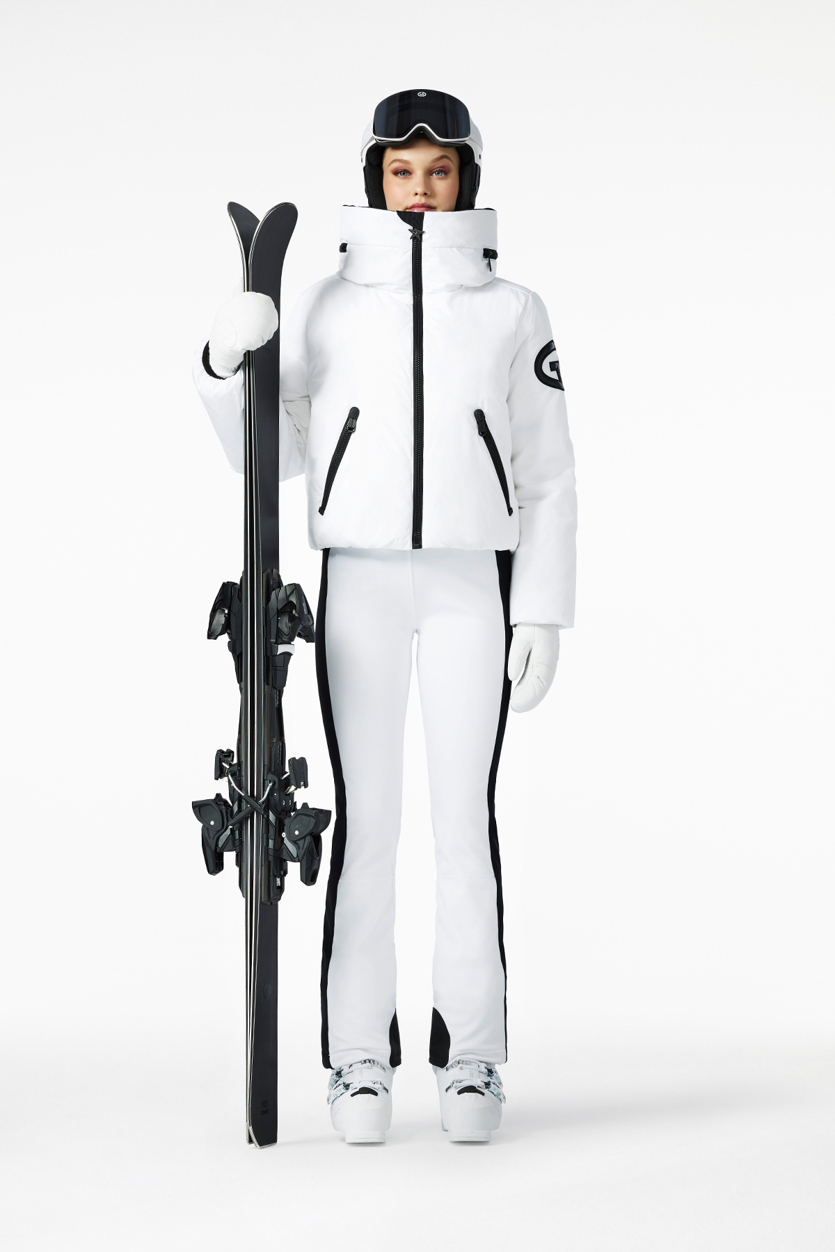 Bianca & Nero Outfit 11