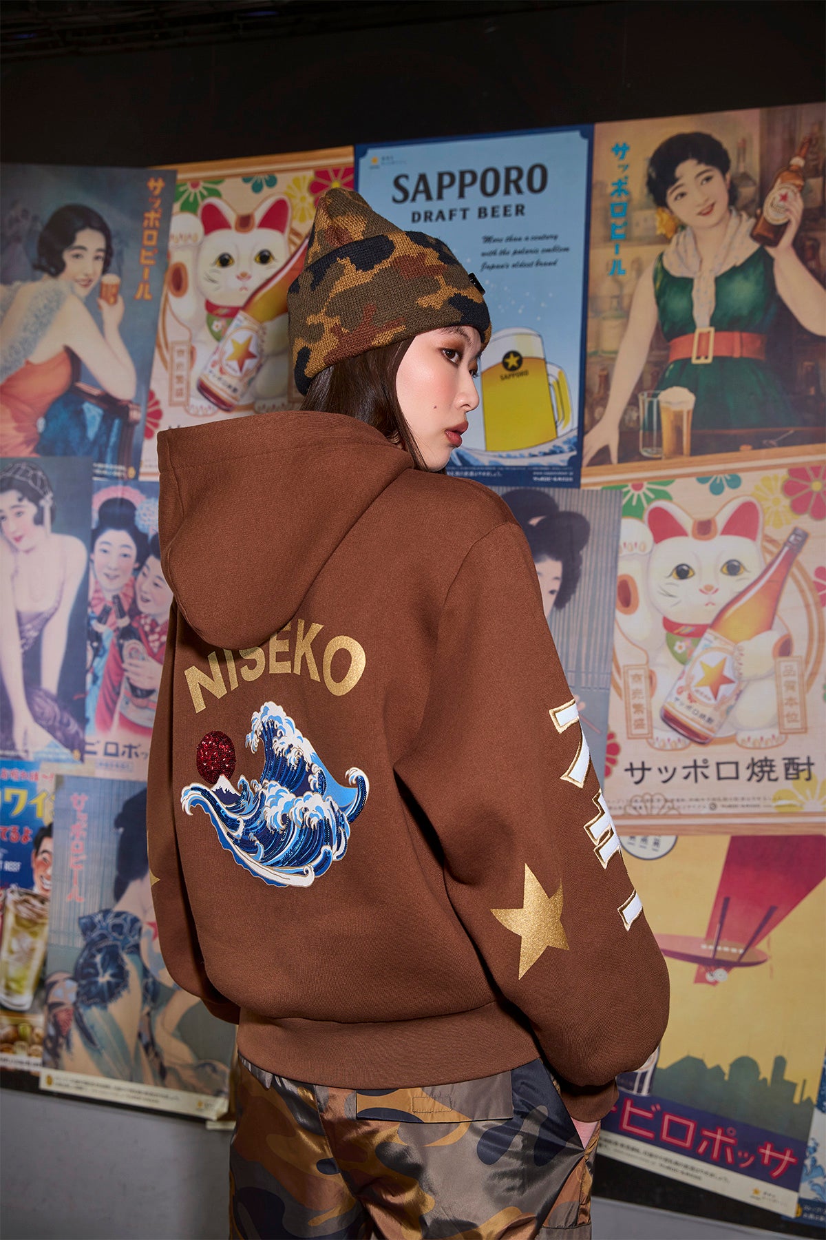 TOBU hooded sweater