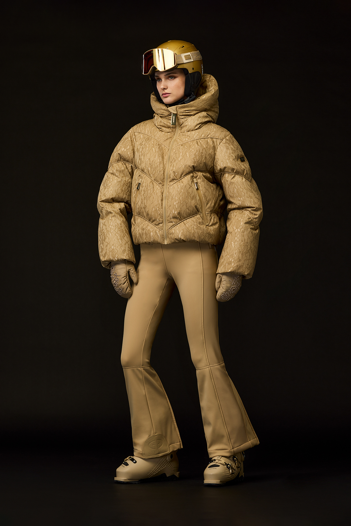 Gold Exclusive outfit 13