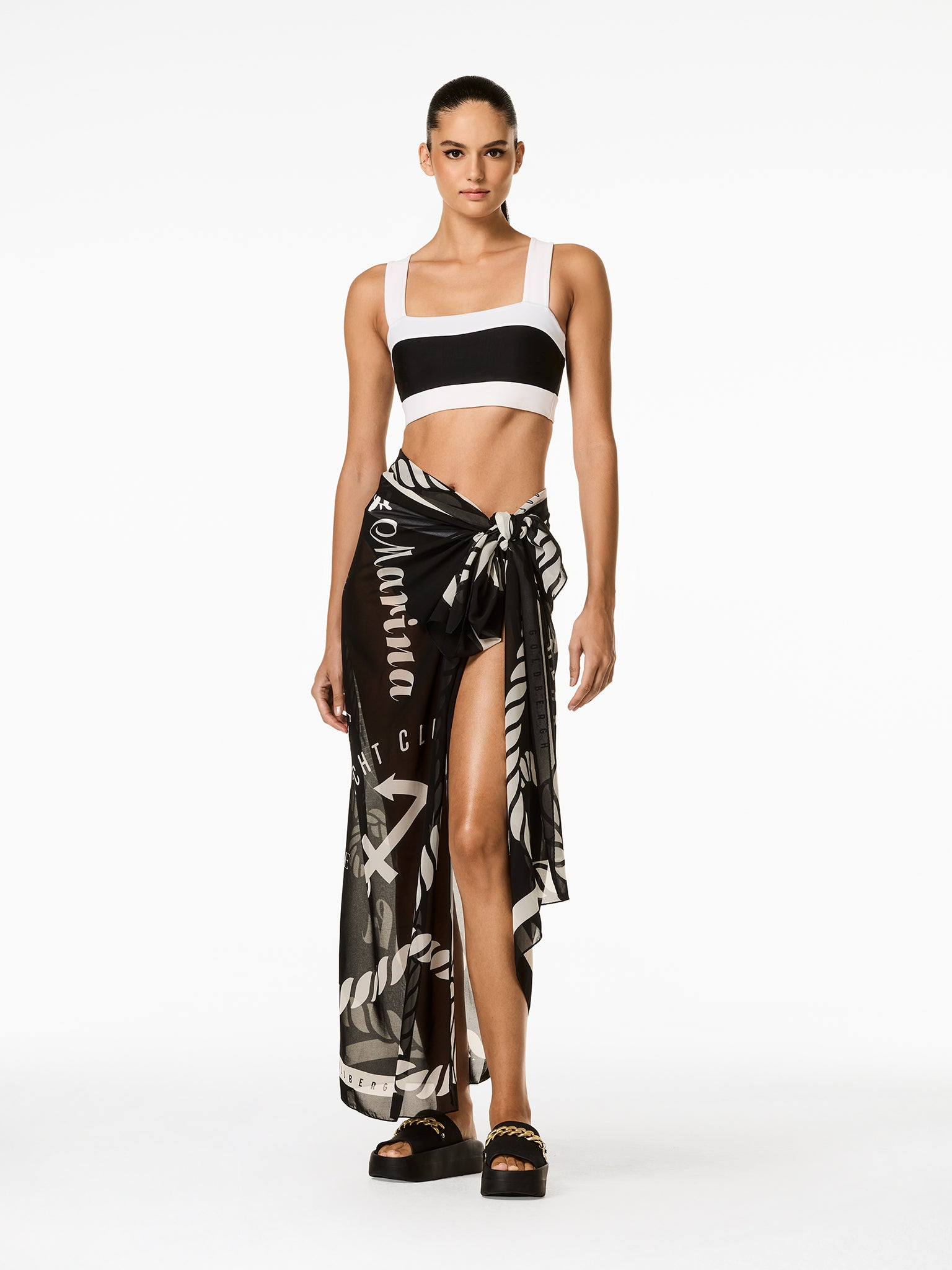 Saint-Tropez Marina Outfit 2