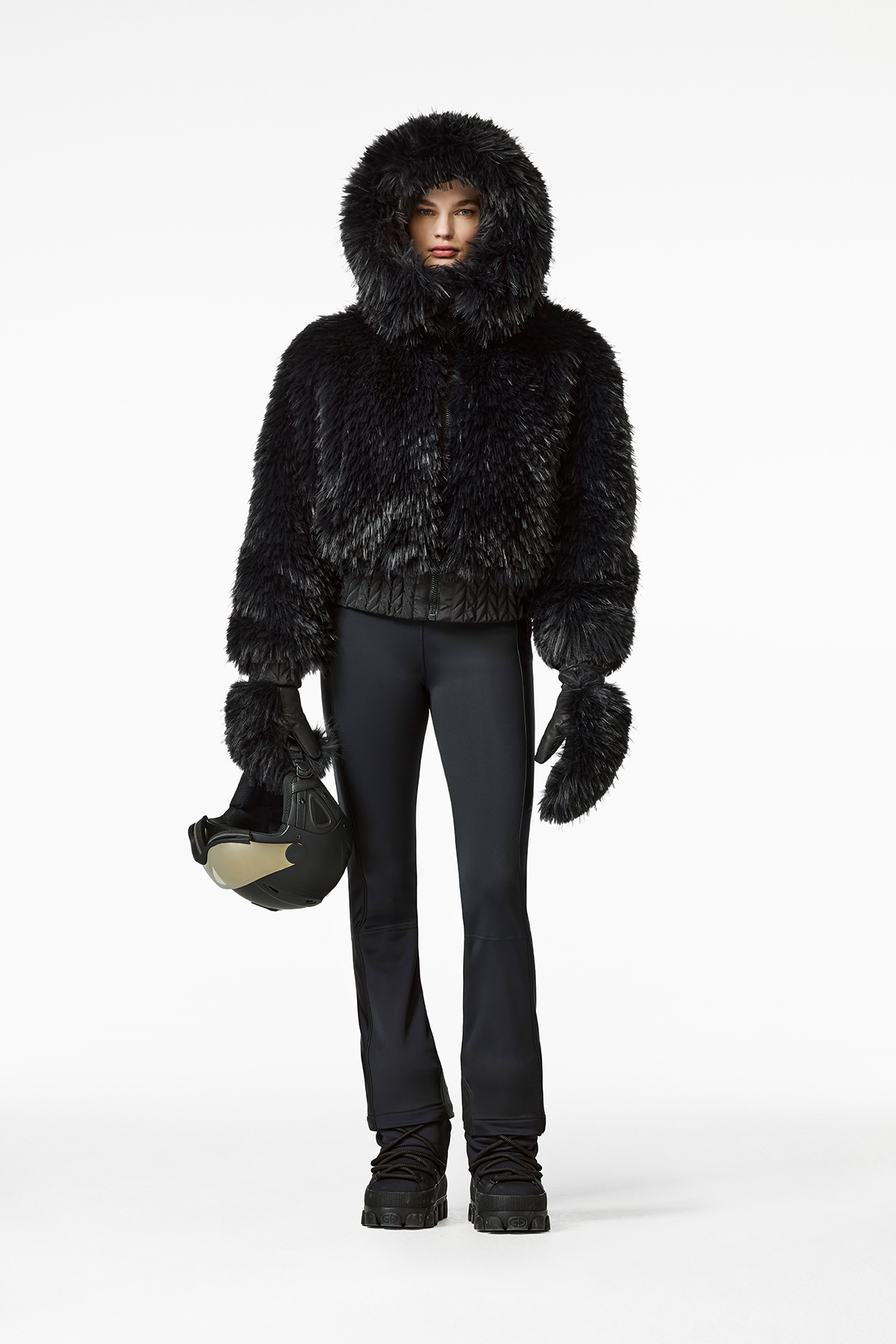 Bianca & Nero Outfit 50