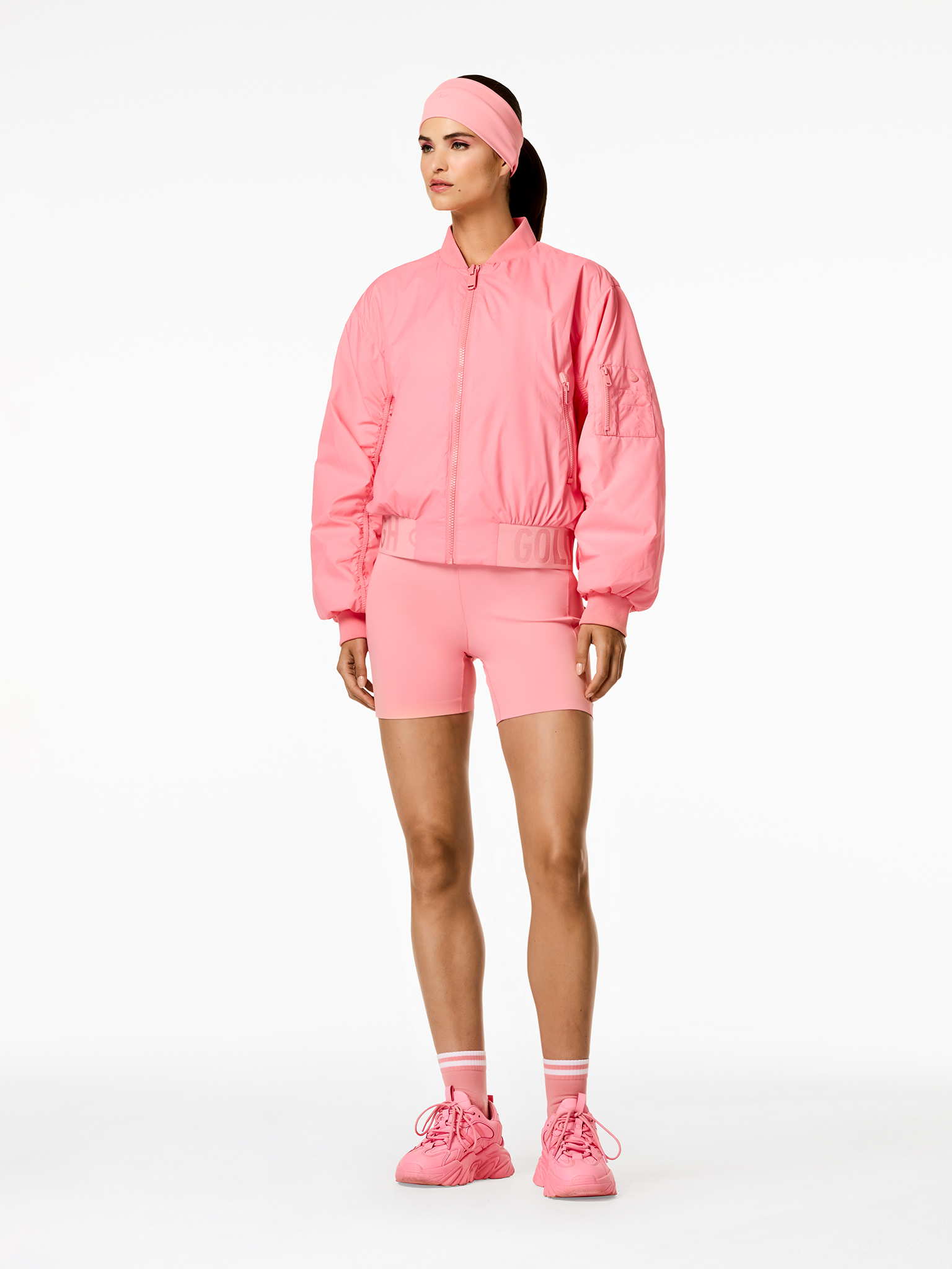 Voyage Au Soleil Outfit 7