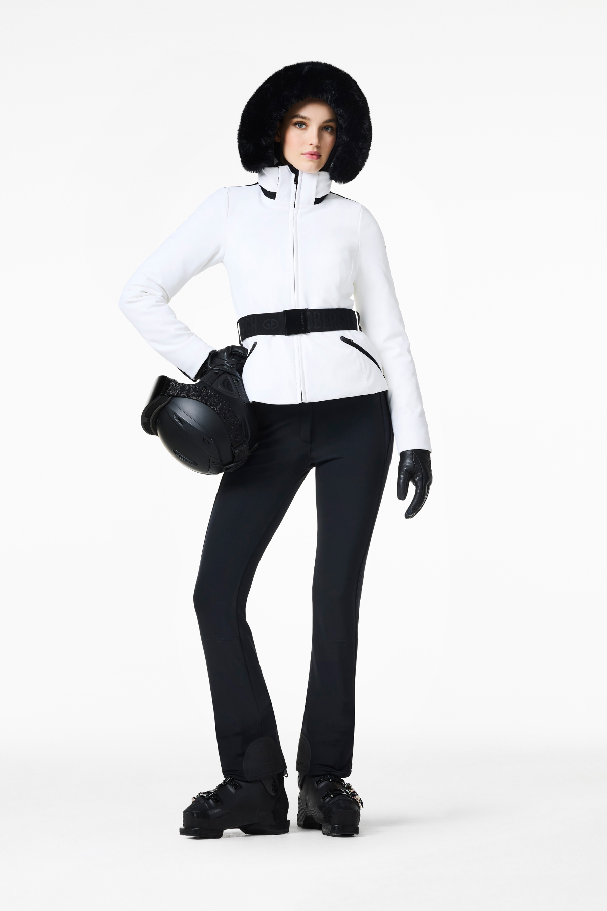 Bianca & Nero Outfit 8