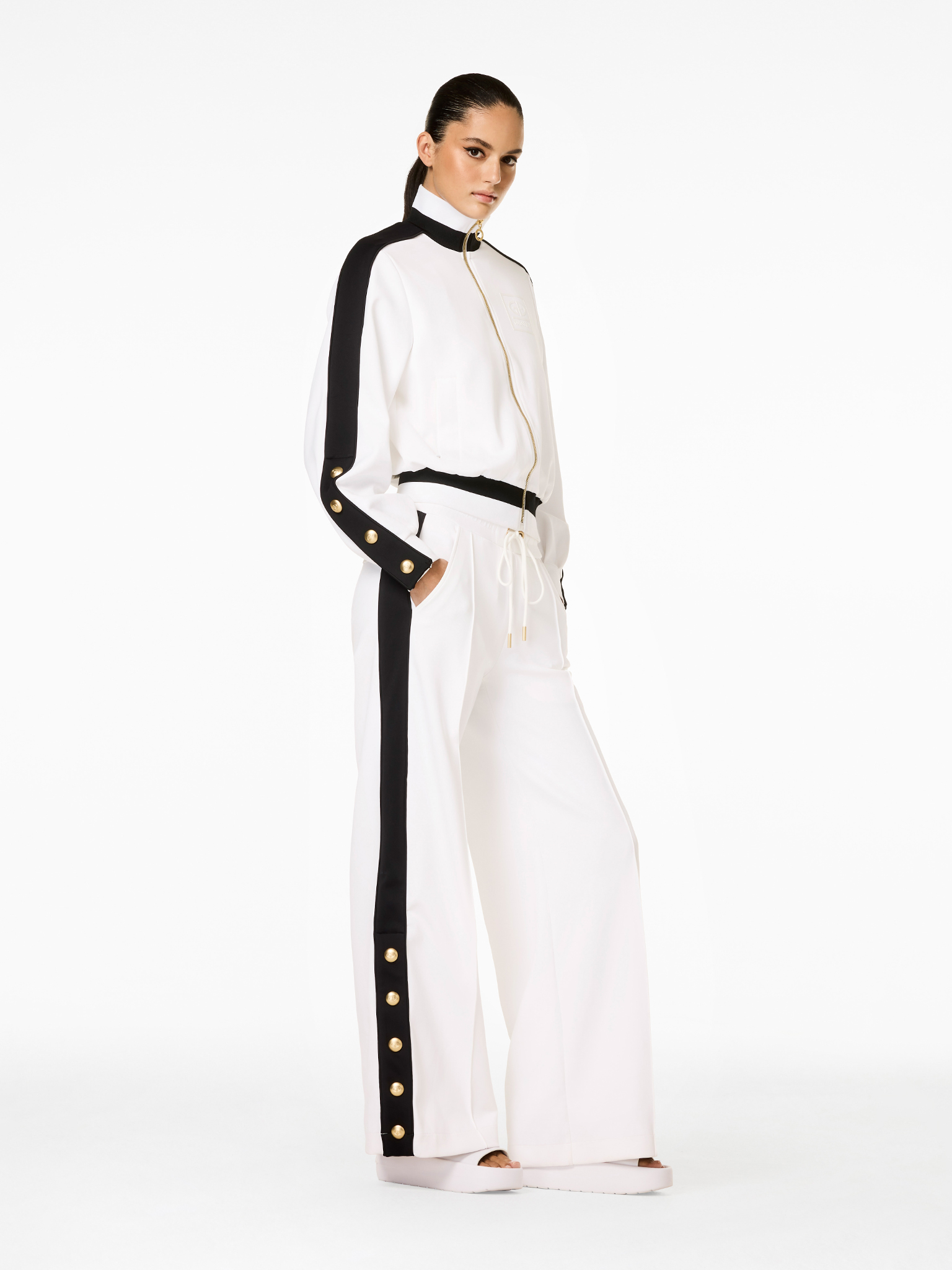 Saint-Tropez Marina Outfit 9