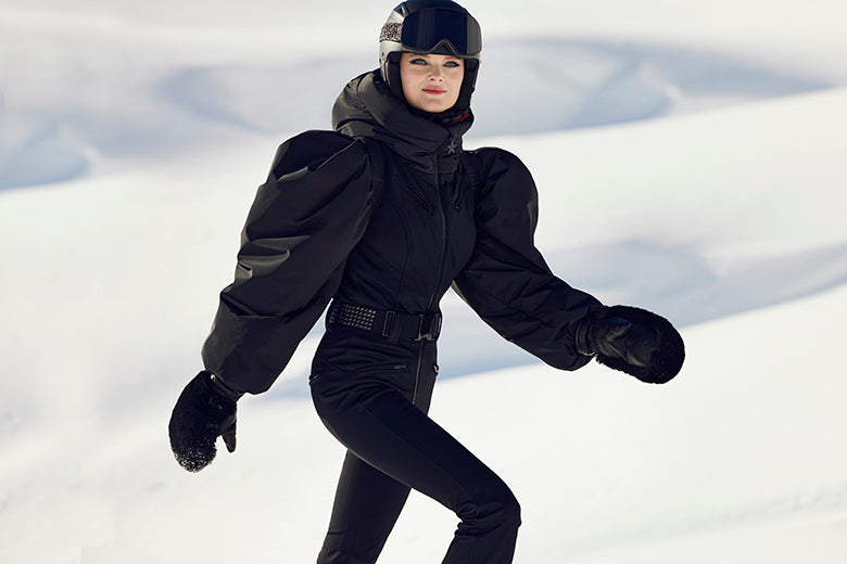 25 Cute Ski Outfits For Women That Are Both Warm & Stylish