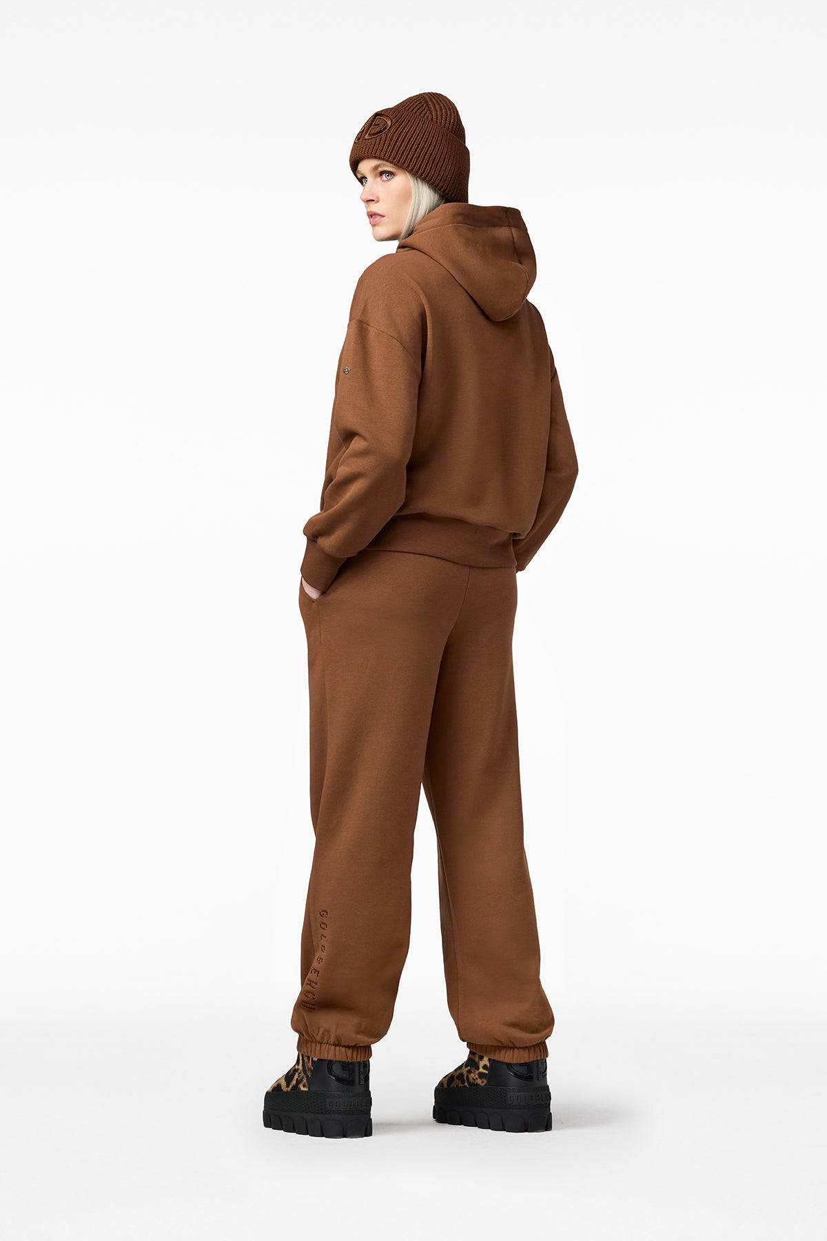 CALM hooded sweater