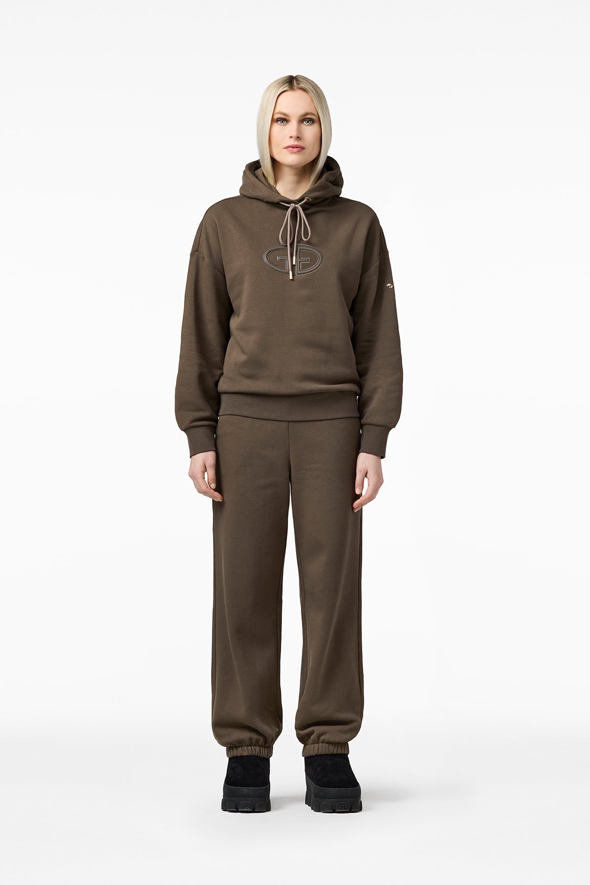 CALM hooded sweater