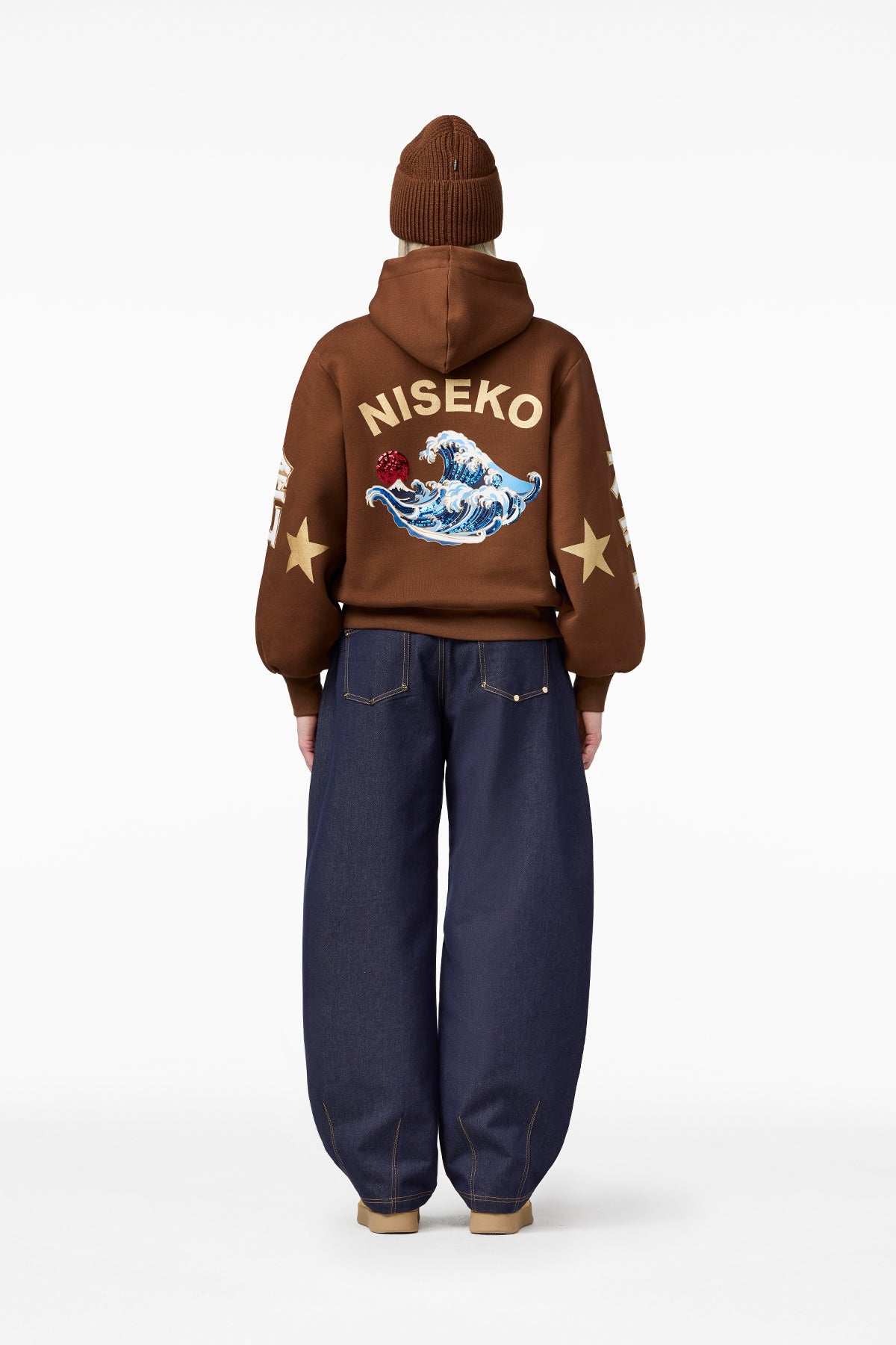 TOBU hooded sweater