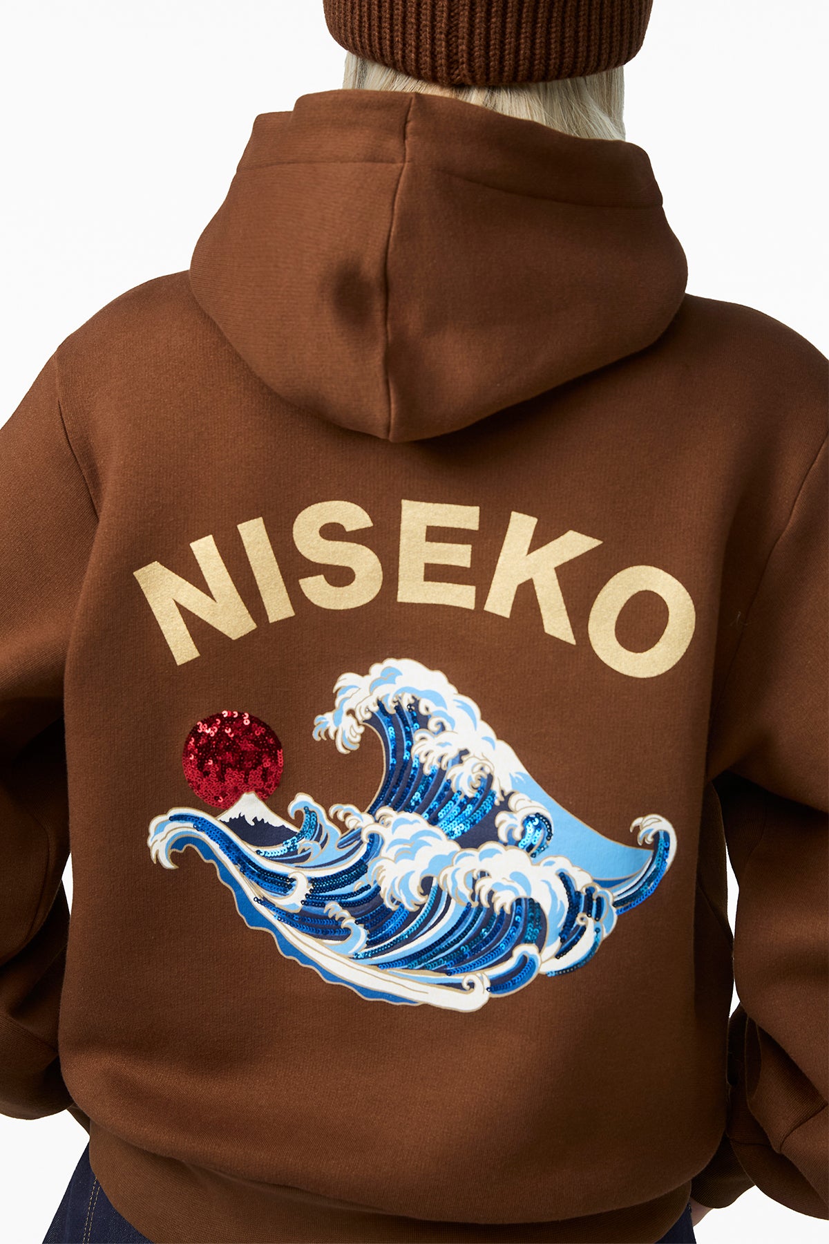 TOBU hooded sweater