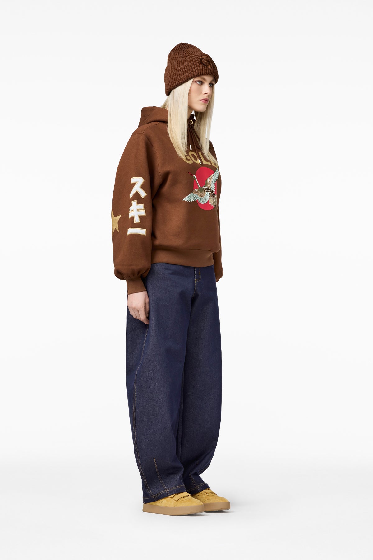 TOBU hooded sweater
