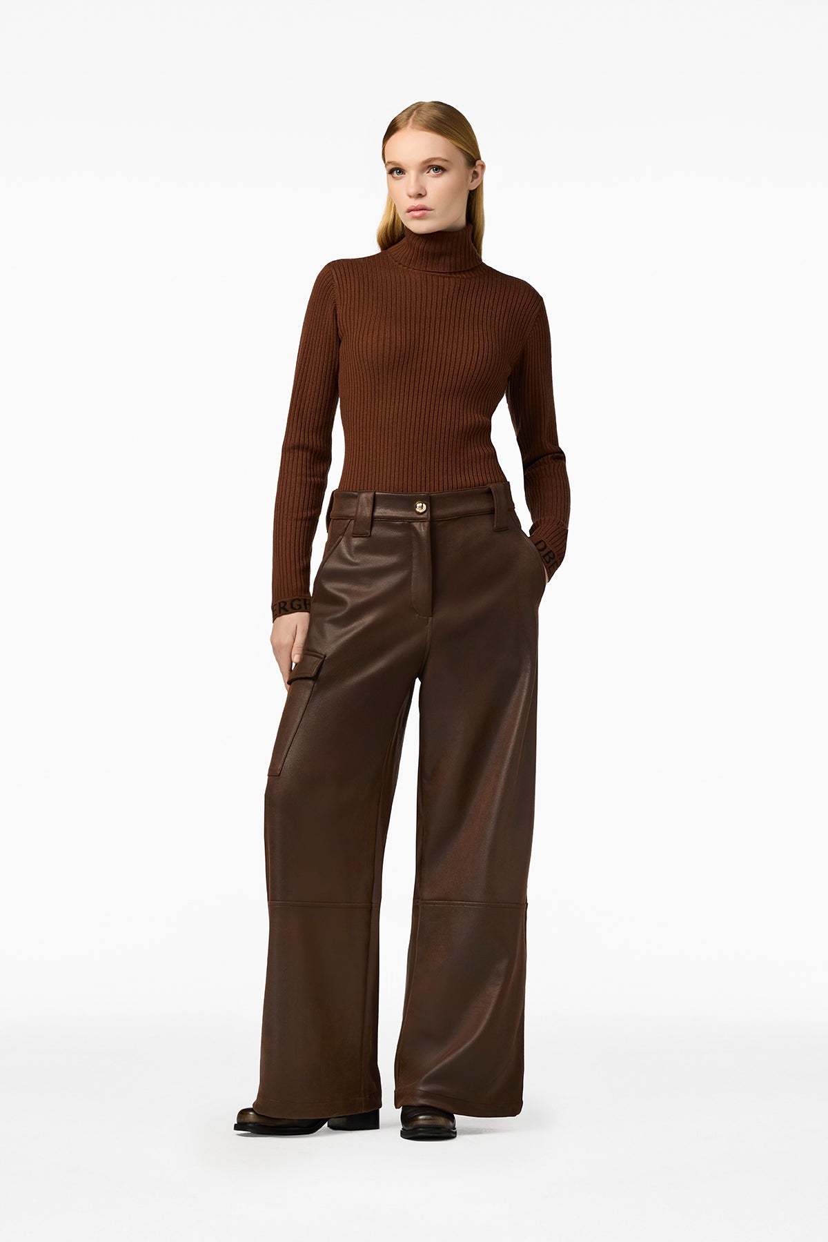 MIRA sweater