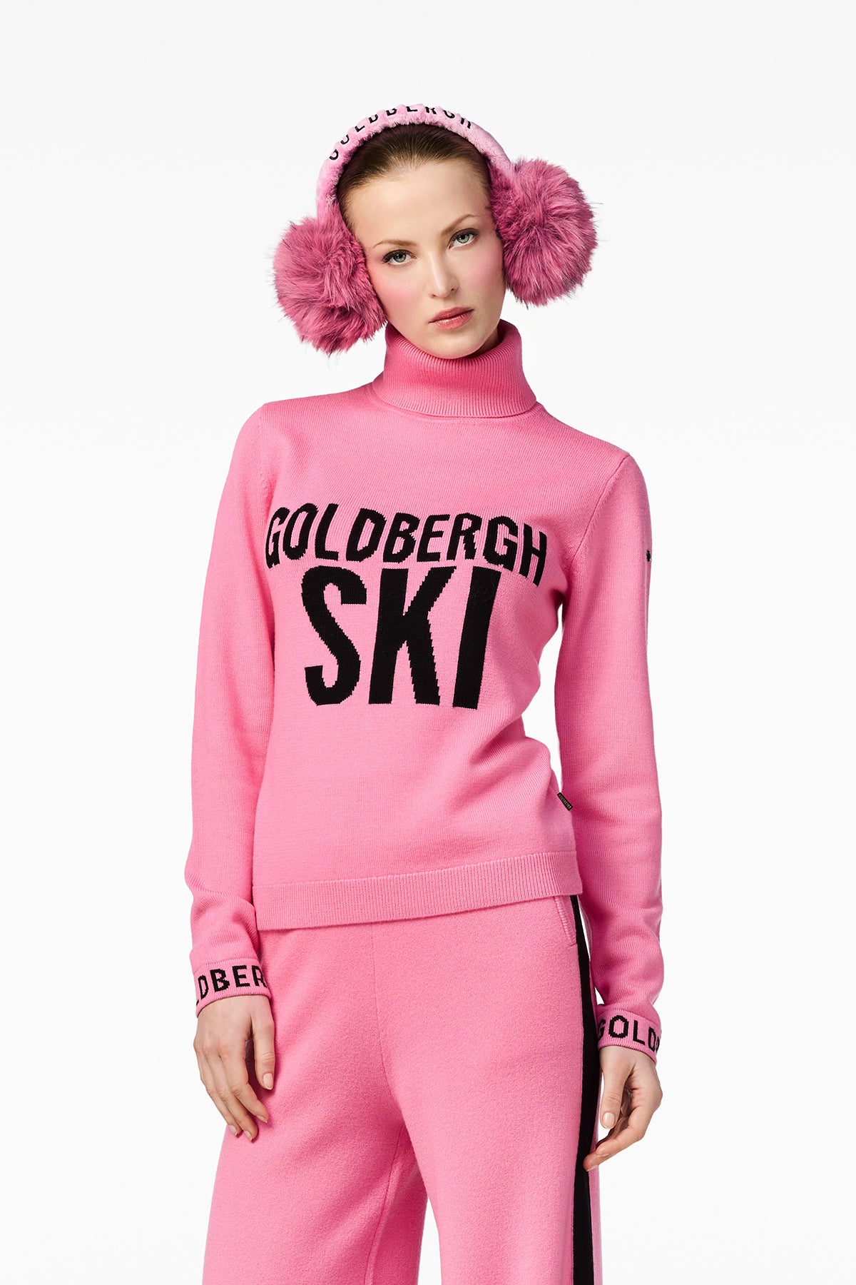 HOI sweater