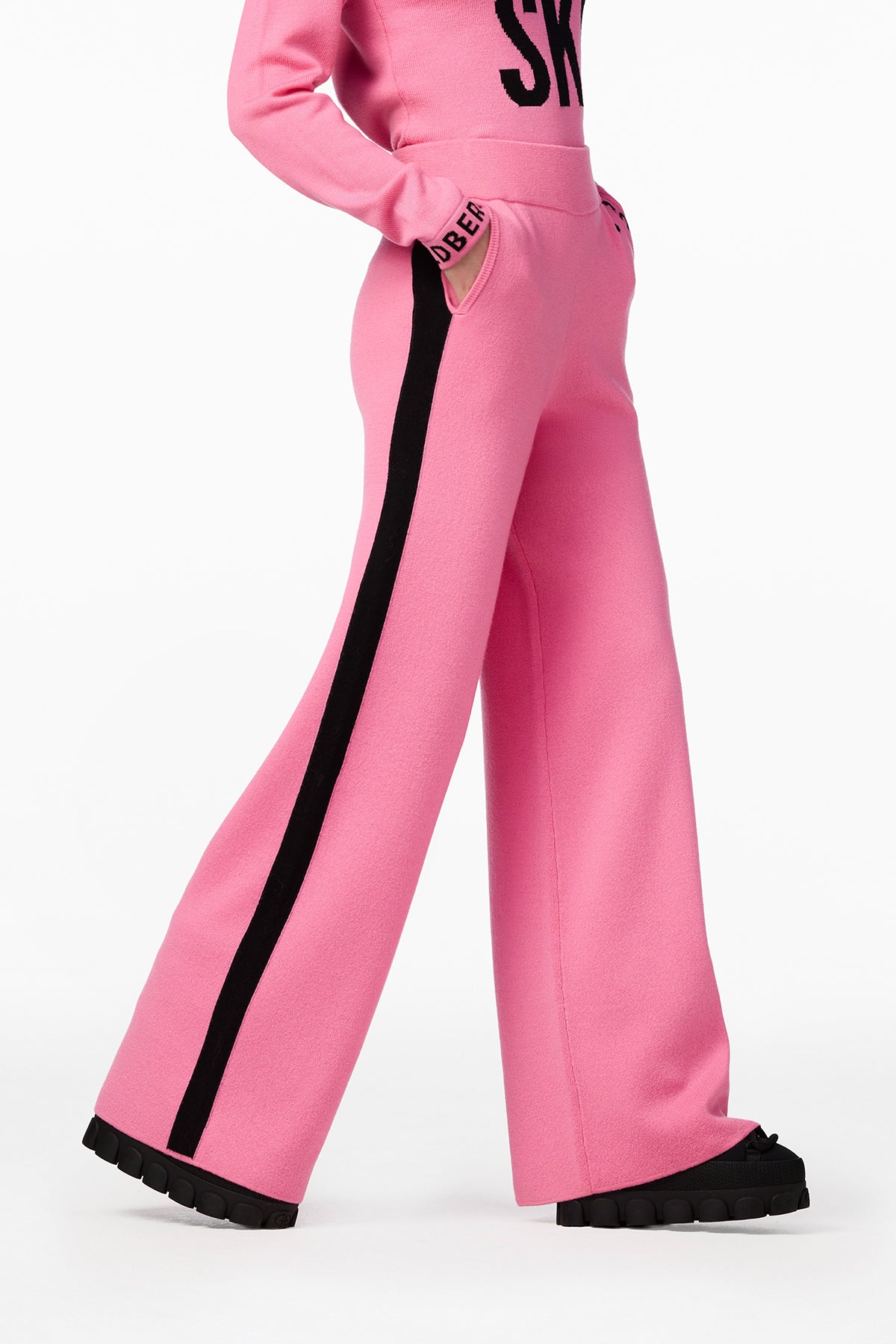 MOTION knit pants