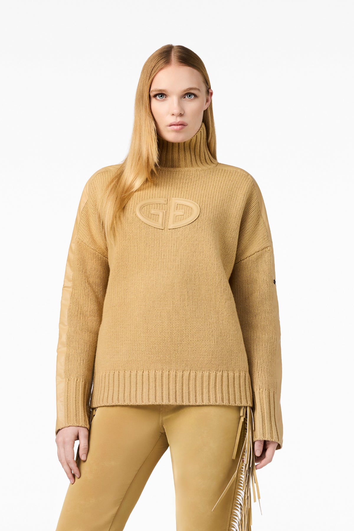 AKINA sweater