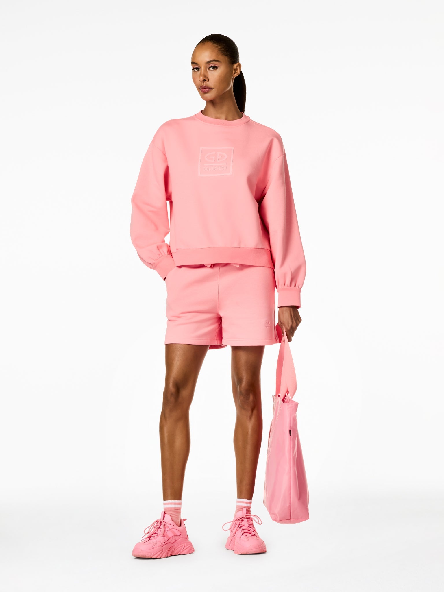 Relax Sweater Salmon Rose Outfit