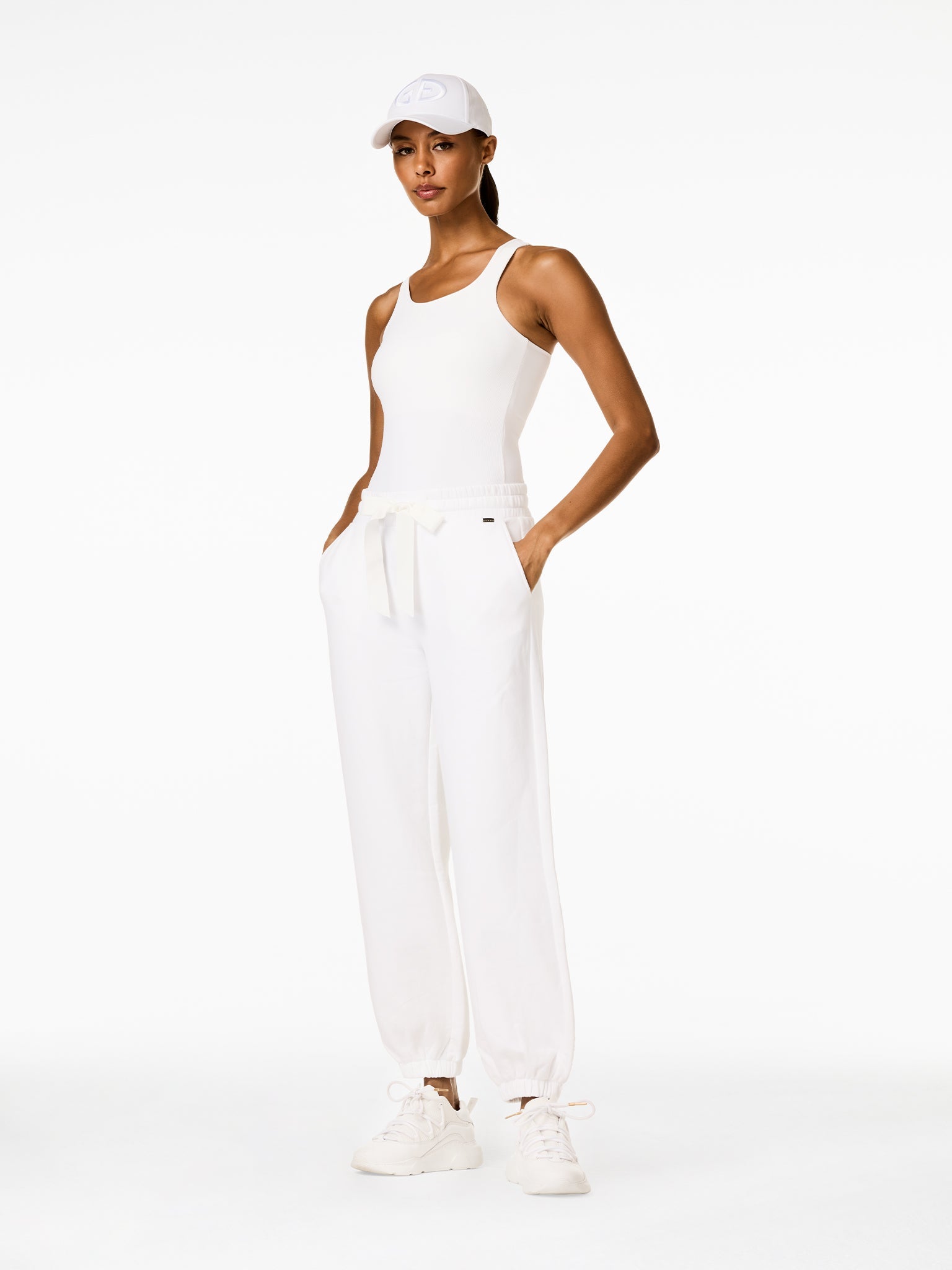 Manon Tank With Bra Outfit White