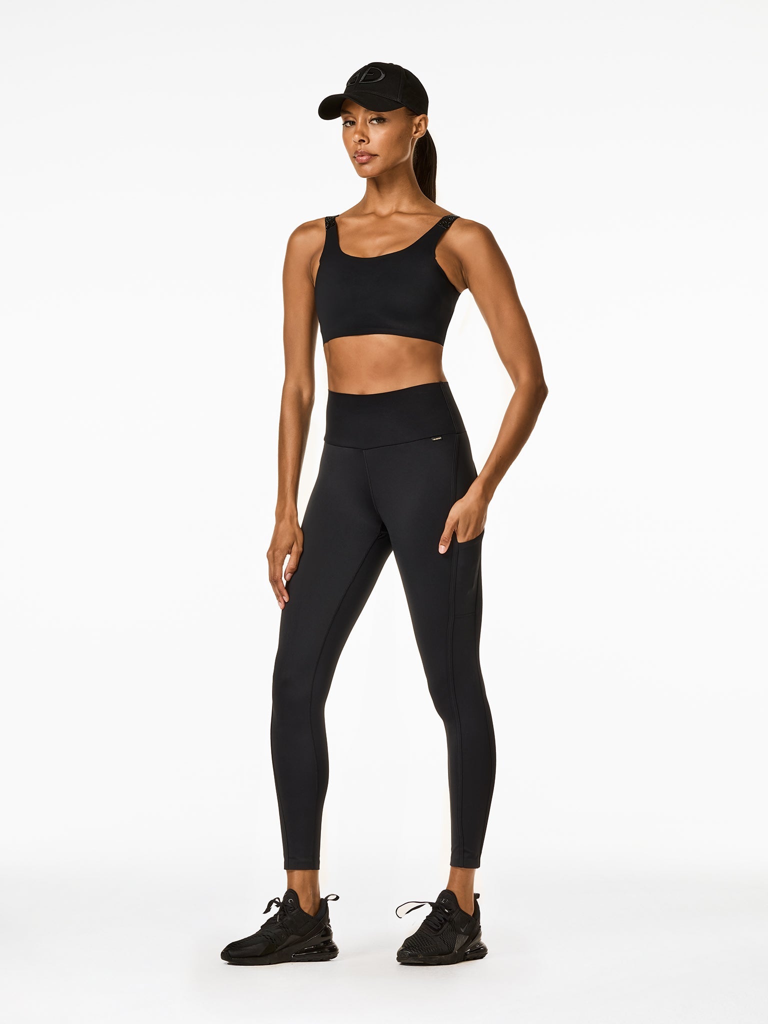 Claudine Tight Outfit