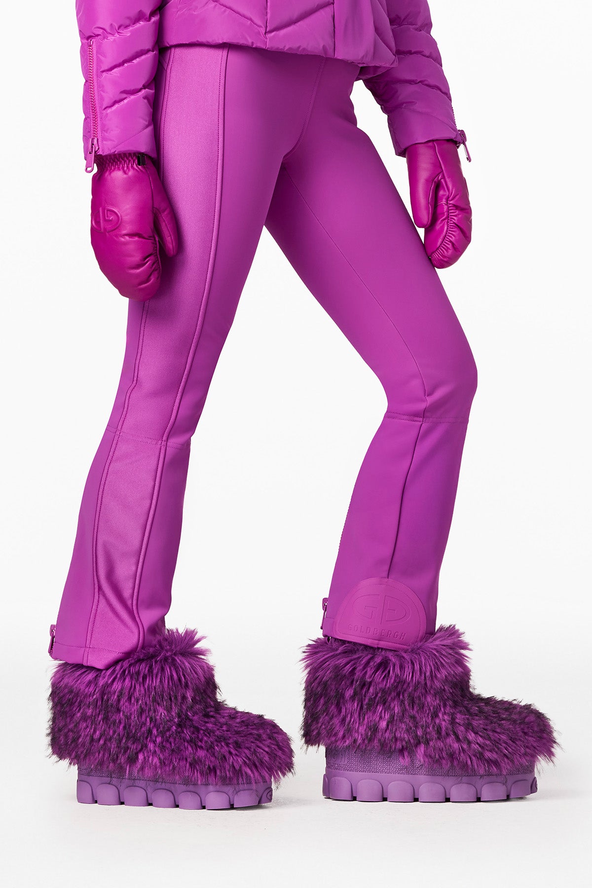 SOFIE faux snowboot low